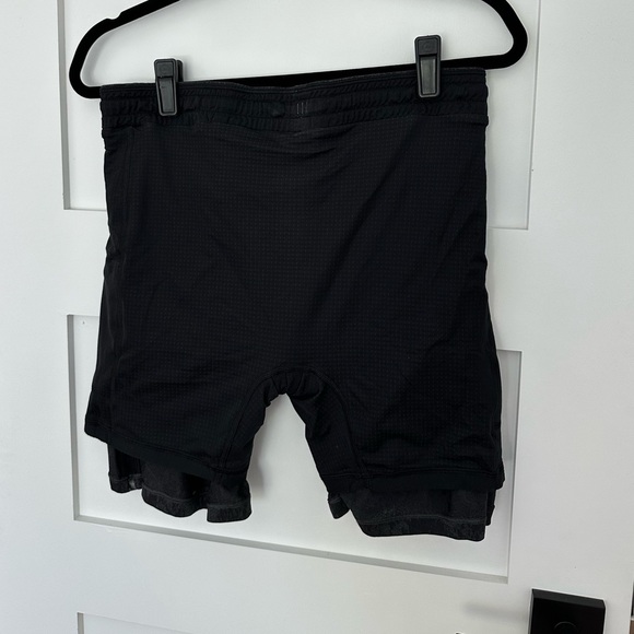 Lululemon Men’s Pace Breaker Lined 7” Shorts - Picture 6 of 11